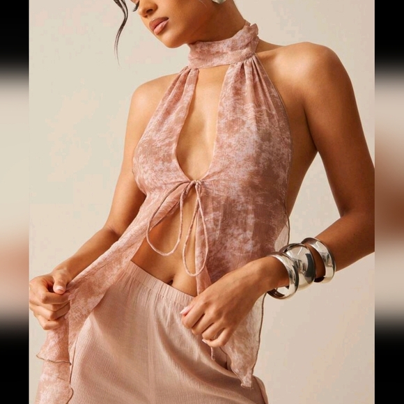 Summer Vacation Boho Metallic Yarn Animal Print Chiffon Halter Top - Picture 1 of 4